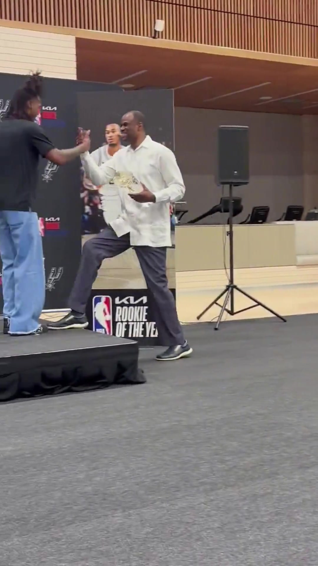 文班还是太高了...