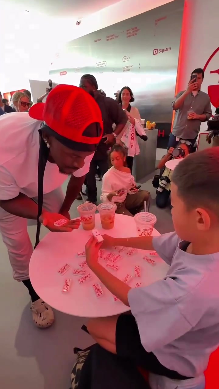 巴特勒一天不玩牌浑身难受