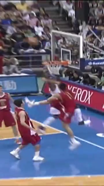 巅峰韦德想隔扣年轻时的阿联也没那么容易