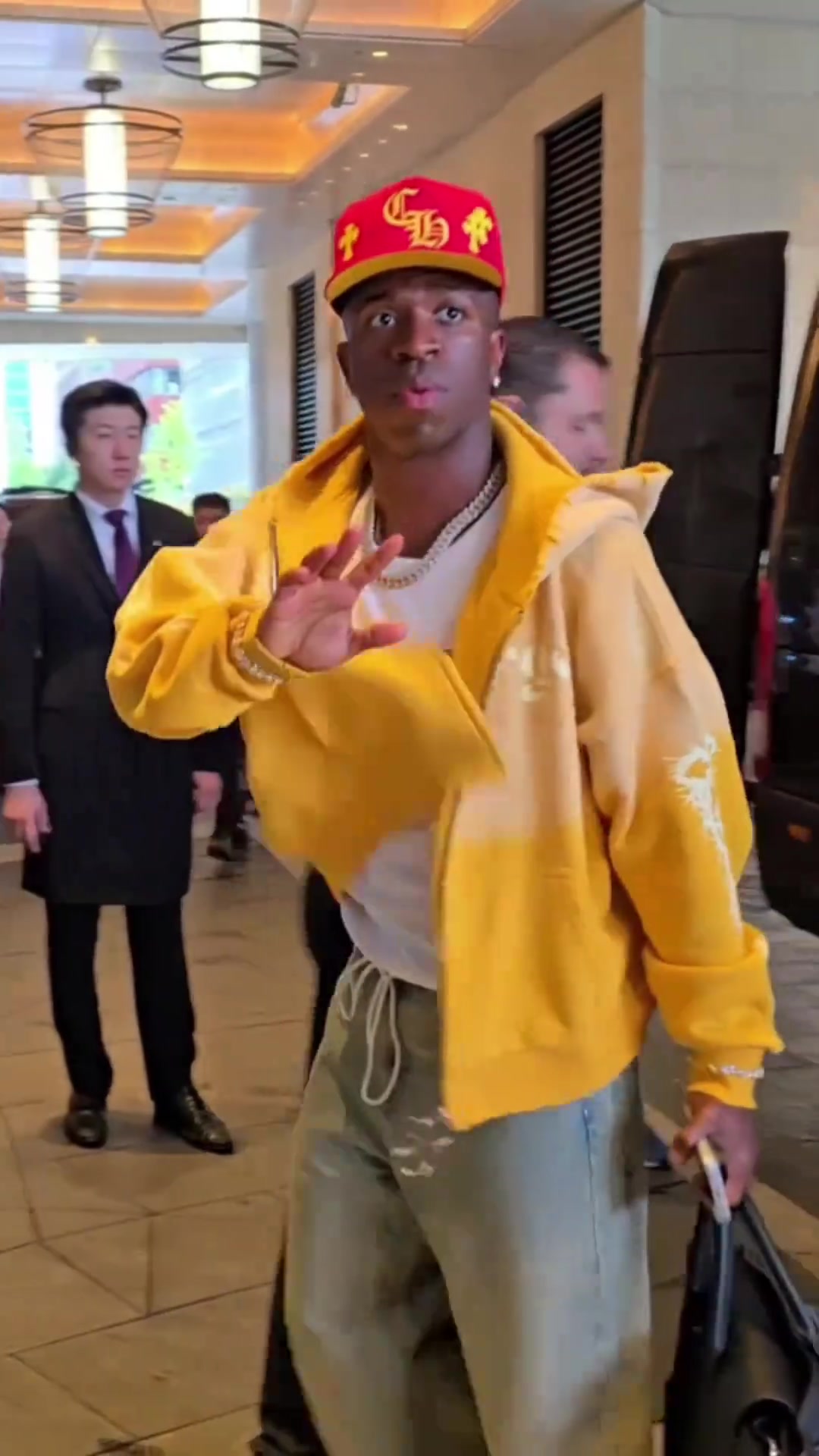 皇马三人组回归维尼修斯米利唐罗德里戈与巴西队会合