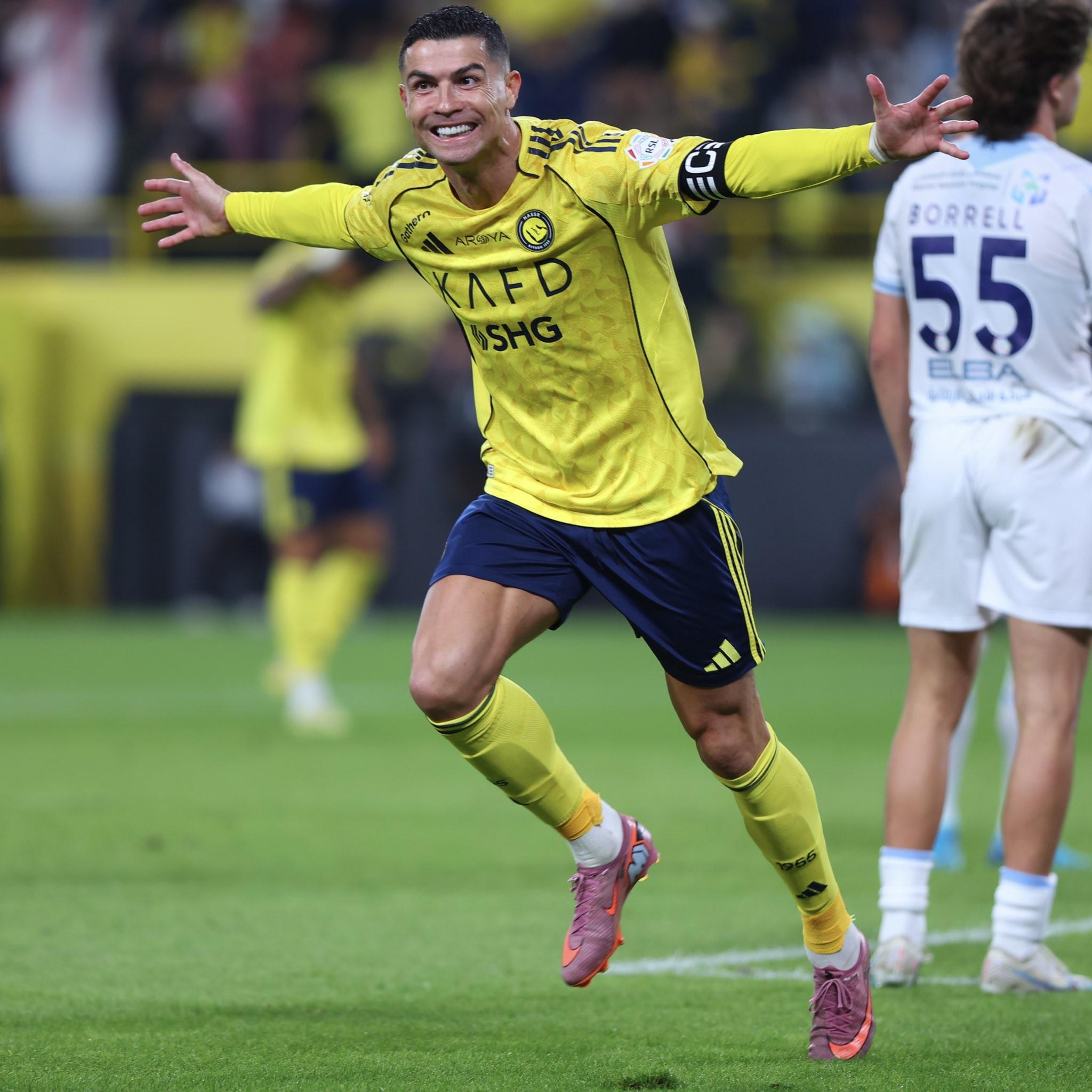 梅开二度助球队取胜,C罗:努力工作是通往成功的道路