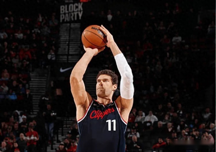 快船119-103开拓者 球员评价：2人满分，6人及格，2人低迷