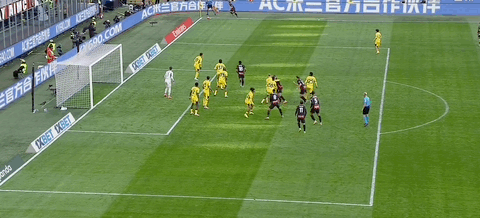 意甲-AC米兰3-0维罗纳 恩昆库双响普利西奇建功